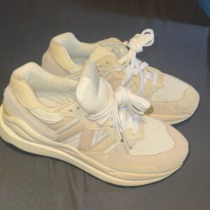 New Balance 57/40
Sea Salt Calm Taupe (Women's)
Size 8 W
